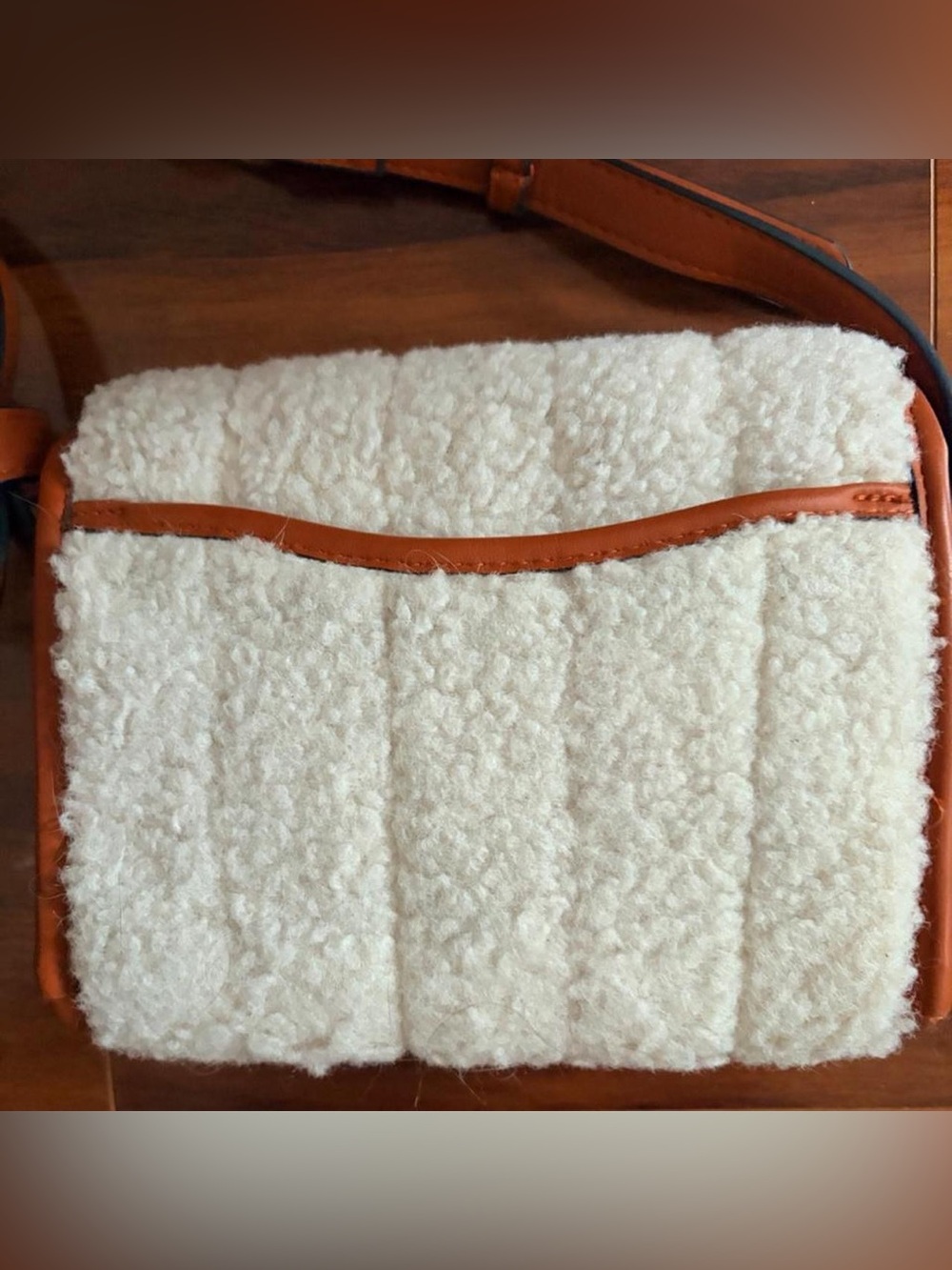 Universal Thread Cream Sherpa Crossbody with Tan Trim - Picture 3 of 6